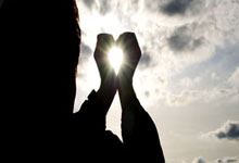 鲁尔:吉滕斯接受了手部手术,他不会缺战对阵美因茨的比赛.